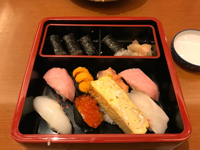 Opinii despre 海鮮炉端と寿司 やよい în 春日部市 - 飲食業