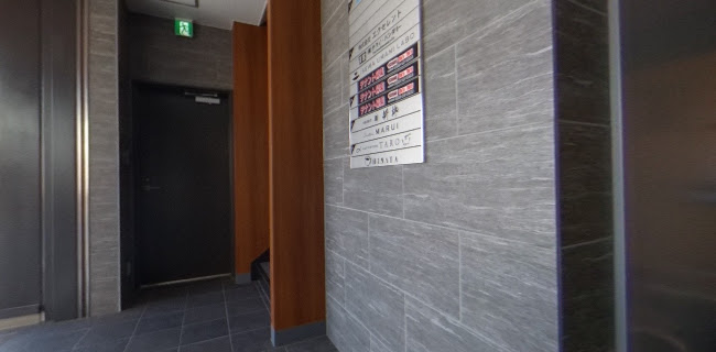 〒515-0017 三重県松阪市京町５１５−１９ SUNRISE ビル ２F