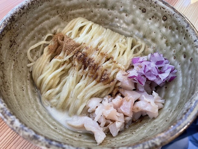 二層泡鶏白湯 神宮寺