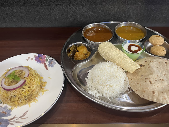 ミシュラナ - 飲食業