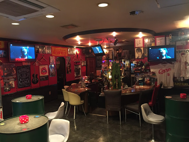 L.A.M.F. - 飲食業