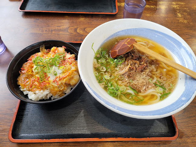 鳴門うどんやまなみ店 - 飲食業