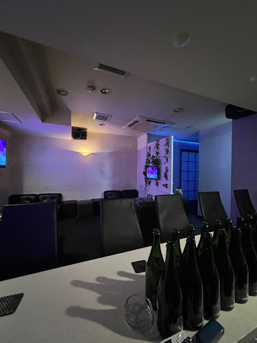 BAR Jasmine - 飲食業