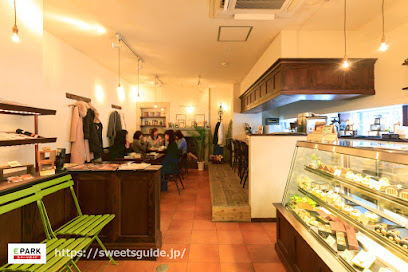 Patisserie cafe L’Or (パティスリーカフェロール)