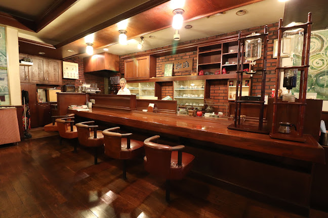 〒904-0004 沖縄県沖縄市中央１丁目２２−１８ 伊礼アパート