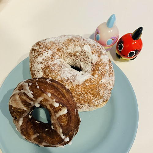 Opinii despre 北海道ドーナツ「エミナ」宇都宮店（エミナドーナツ宇都宮） în 宇都宮市 - 飲食業