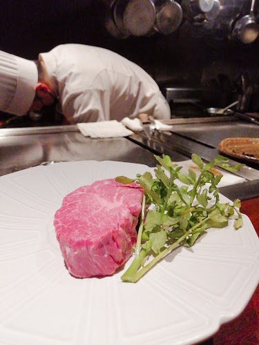 BAR SHOW-TIME TEPPAN STEAK HOUSE(バーショータイム テッパン ステーキハウス) - 横浜市