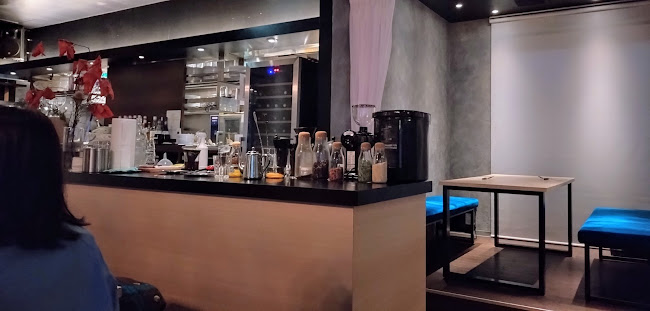 Comentarii opinii despre 24/7 café apartment 池袋