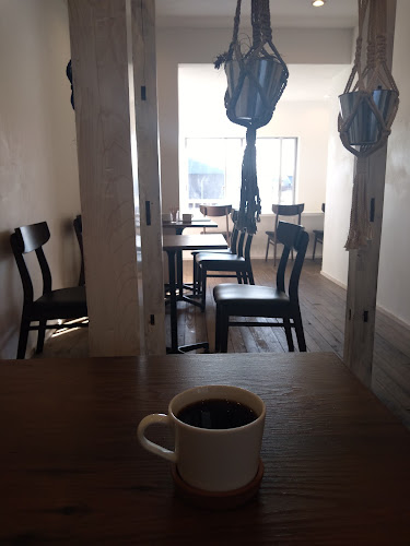 Opinii despre Velvet Coffee | ベルベットコーヒー 圧倒的コスパ！のスペシャリティコーヒー専門店 în 調布市 - 飲食業