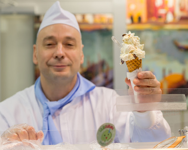 ジェラテリア マンマミア - 飲食業