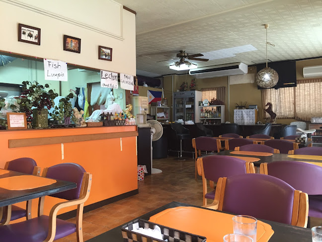 〒904-0004 沖縄県沖縄市中央１丁目２８−７