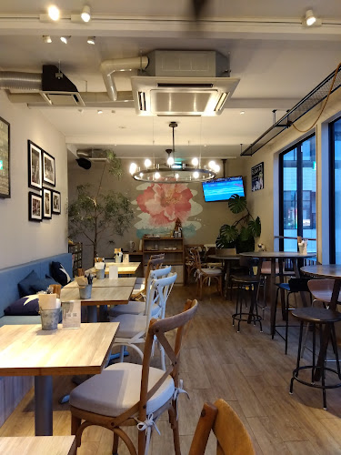 Comentarii opinii despre キッチン モアナイナ