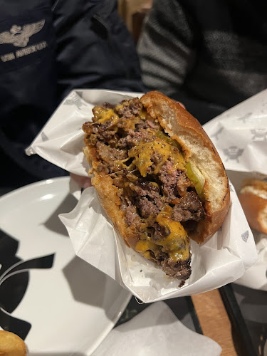 SHOGUN BURGER SUSUKINO店 - 札幌市