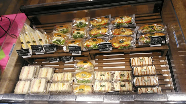 VIE DE FRANCE 阪神野田店 - 飲食業