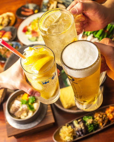 Comentarii opinii despre 炭火焼鶏と釜飯のizakaya CoCo