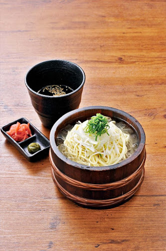 山内農場 新発田駅前店