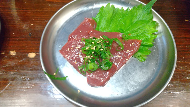 Comentarii opinii despre 大衆焼肉ホルモン万吉 千鳥橋店