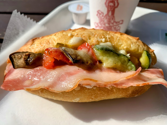 Opinii despre 石窯パン工房 ル・マタン 都賀の台店 în 千葉市 - 飲食業