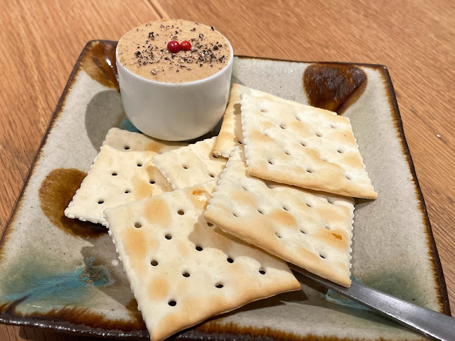 酒の間くろもしろも