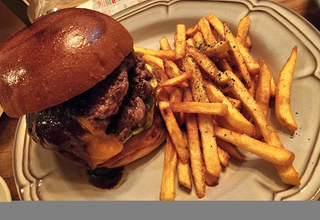 KAKUMEI Burger&Café