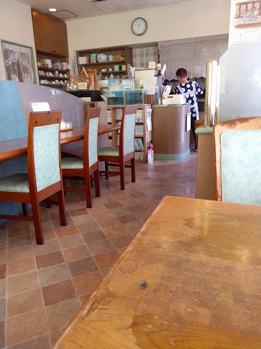 Opinii despre ユカリ în 川越町 - 飲食業