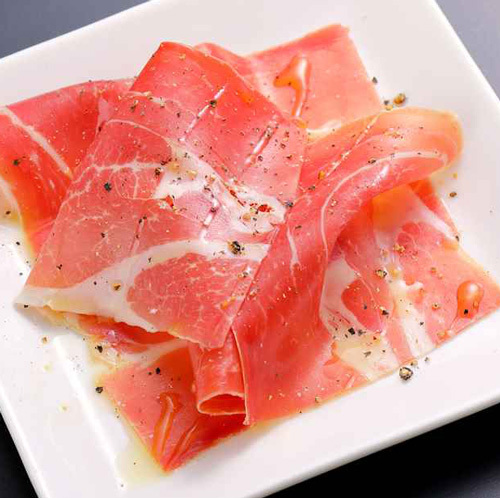 焼鳥・串カツ&飲み放題 たま 駅前通り店 - 飲食業