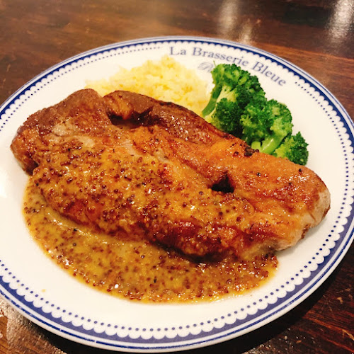 〒181-0013 東京都三鷹市下連雀４丁目２１−１８