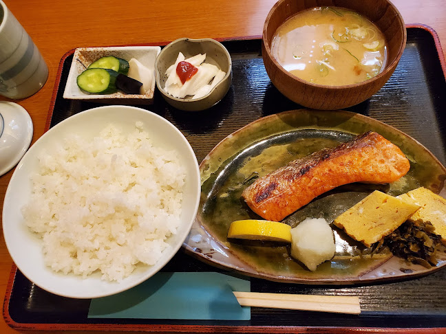 海鮮炉端と寿司 やよい