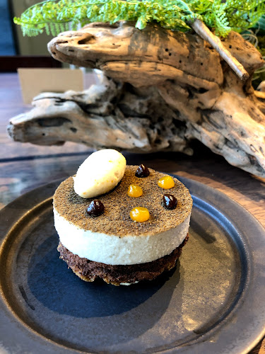 〒550-0004 大阪府大阪市西区靱本町１丁目１８−２３ ウルトラビル 2F