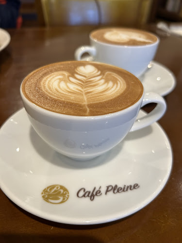 Comentarii opinii despre カフェ プレンヌ