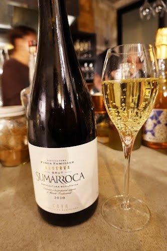 Opinii despre cafe＆wine nera（ネーラ） în 名古屋市 - 飲食業