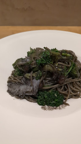 ビストロ ユニート - 飲食業