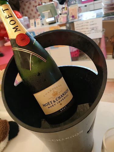 めいどりーみんアイドル通り店