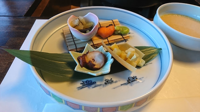 Opinii despre 美山亭 în 長野市 - 飲食業