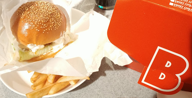 Comentarii opinii despre ブラザーズ テイクアウト人形町店