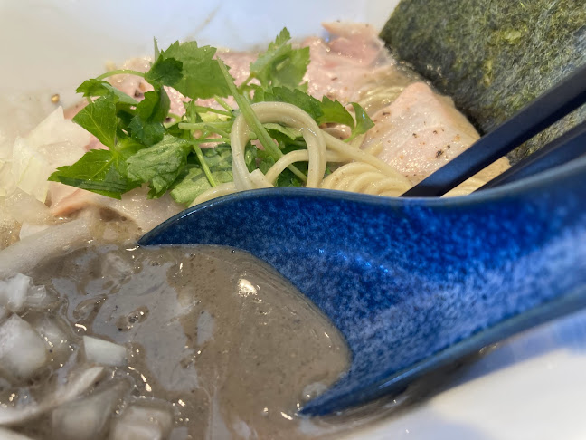 〒230-0004 神奈川県横浜市鶴見区元宮１丁目７−９