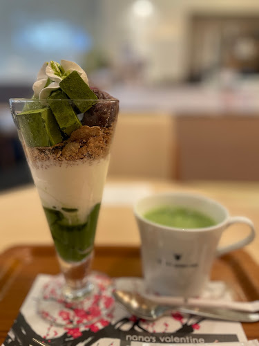 Opinii despre nana's green tea たまプラーザテラス店 în 横浜市 - 飲食業