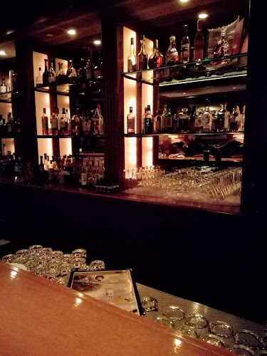 バー「ベイ・ウエスト」 - 横浜市