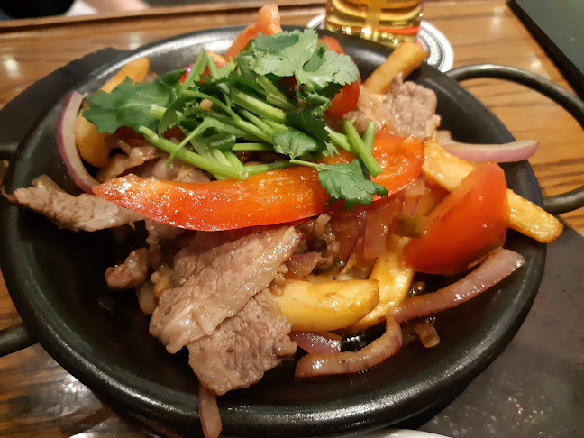 Beer & Spice KITTE丸の内店 - 飲食業