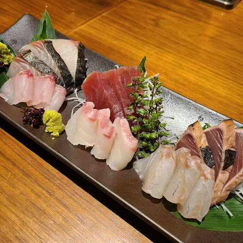 Opinii despre 日本料理 二代目 葵 神泉 în 渋谷区 - 飲食業