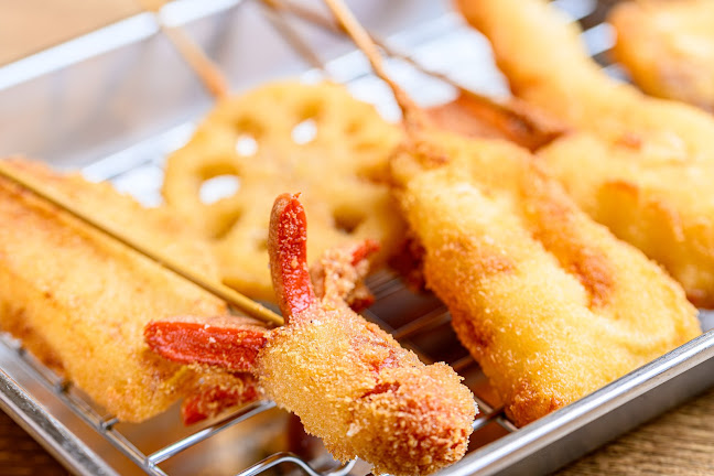 揚げたて串揚げと焼き鳥 大衆串横丁てっちゃん キラリス函館駅前店 - 飲食業