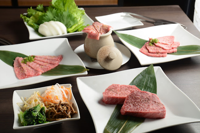 Comentarii opinii despre 千種焼肉 飛騨牛の奴隷