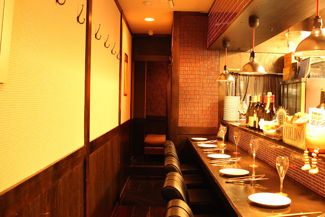 ワインと料理 セラヴィ