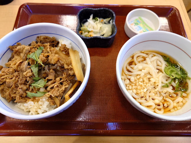 Comentarii opinii despre なか卯 西条大町店