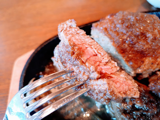 カフェダイニング プチ・ハーモニー - 飲食業