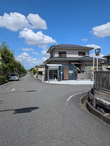 〒586-0077 大阪府河内長野市南花台１丁目１８−１０