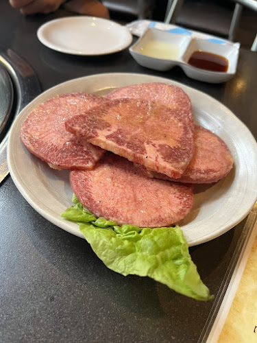 焼肉寿 - 飲食業