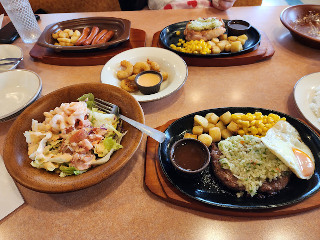 サイゼリヤ 富士青島店 - 飲食業