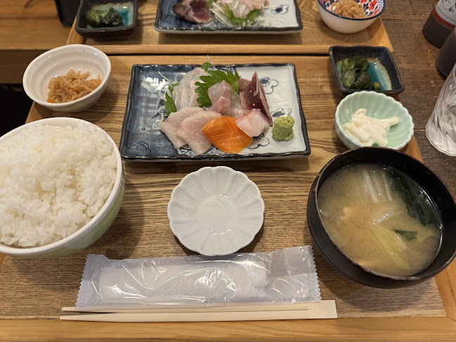 〒153-0051 東京都目黒区上目黒２丁目１２−１３ 今井前田共同ビル 1F