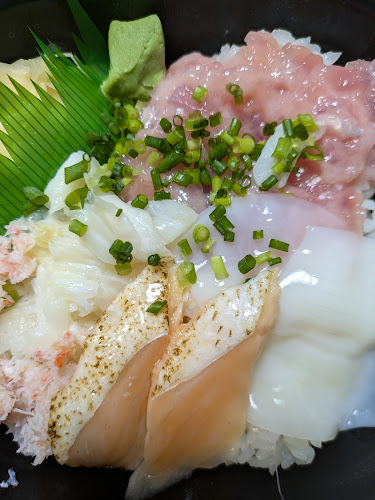 〒272-0023 千葉県市川市南八幡５丁目２−１８